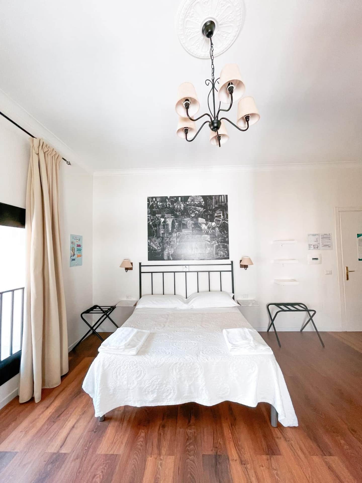 NeapolitanTrips Hotel (Ostello Bello Napoli)