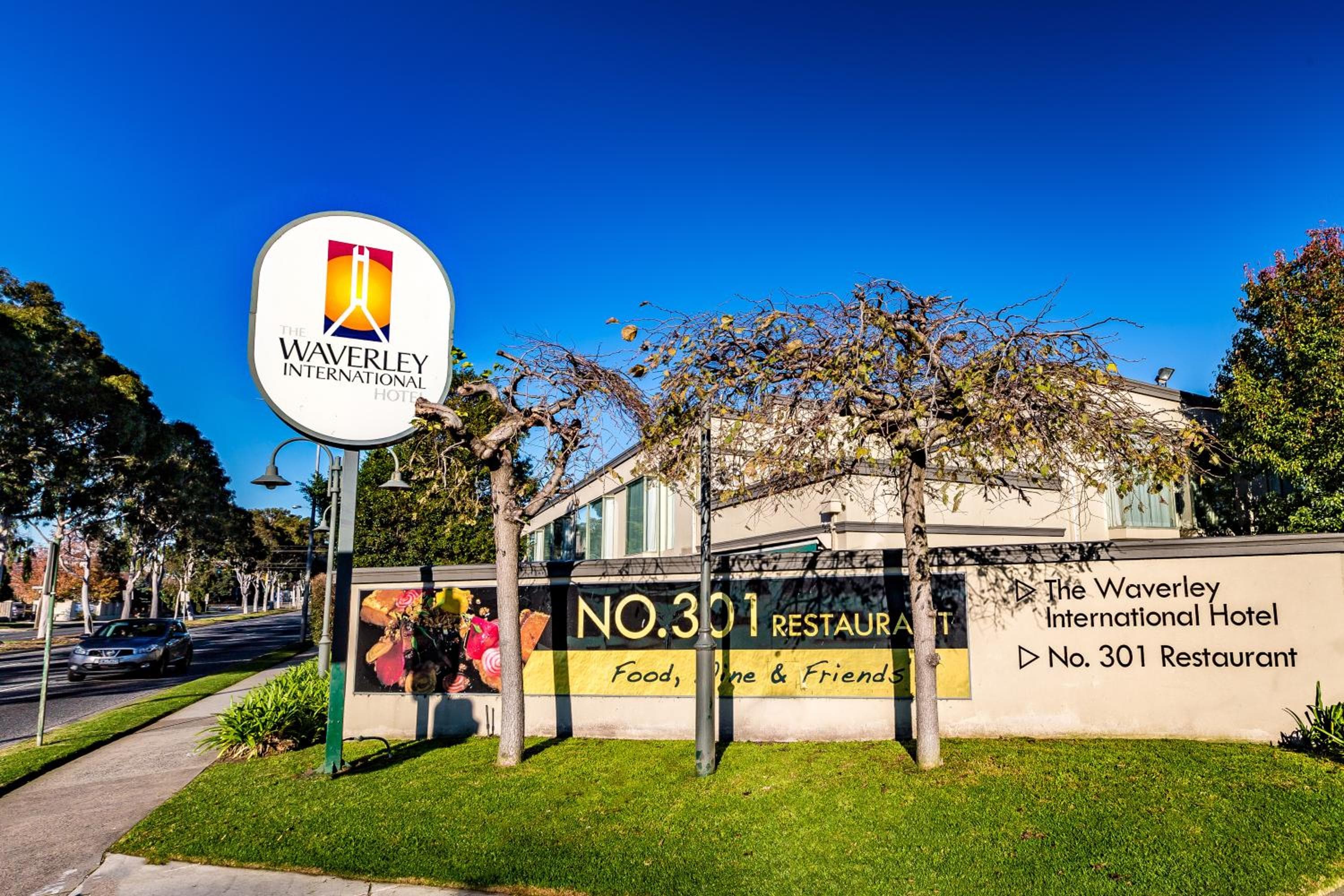 The Waverley International Hotel