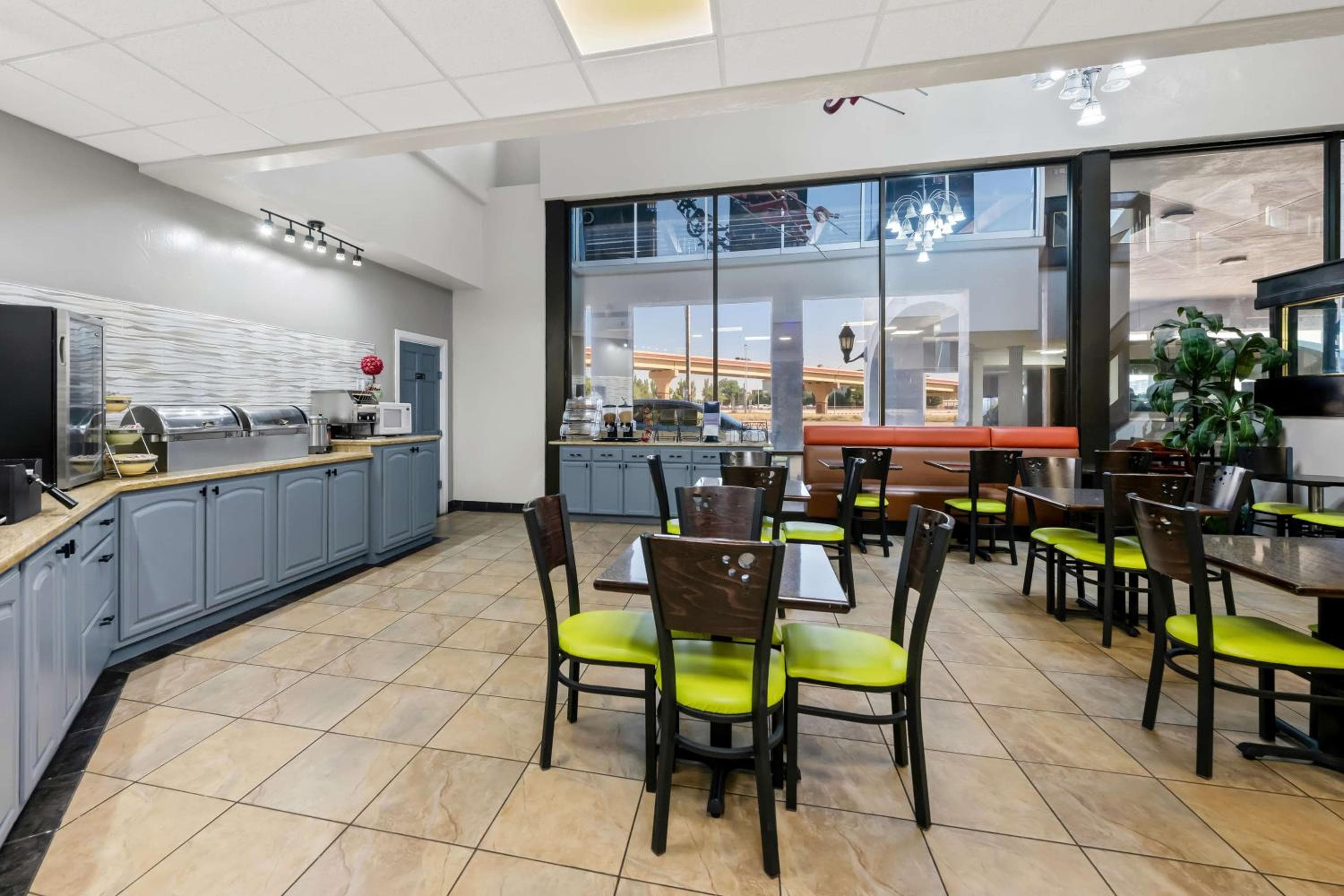 SureStay Plus Hotel by Best Western Lubbock Medical Center