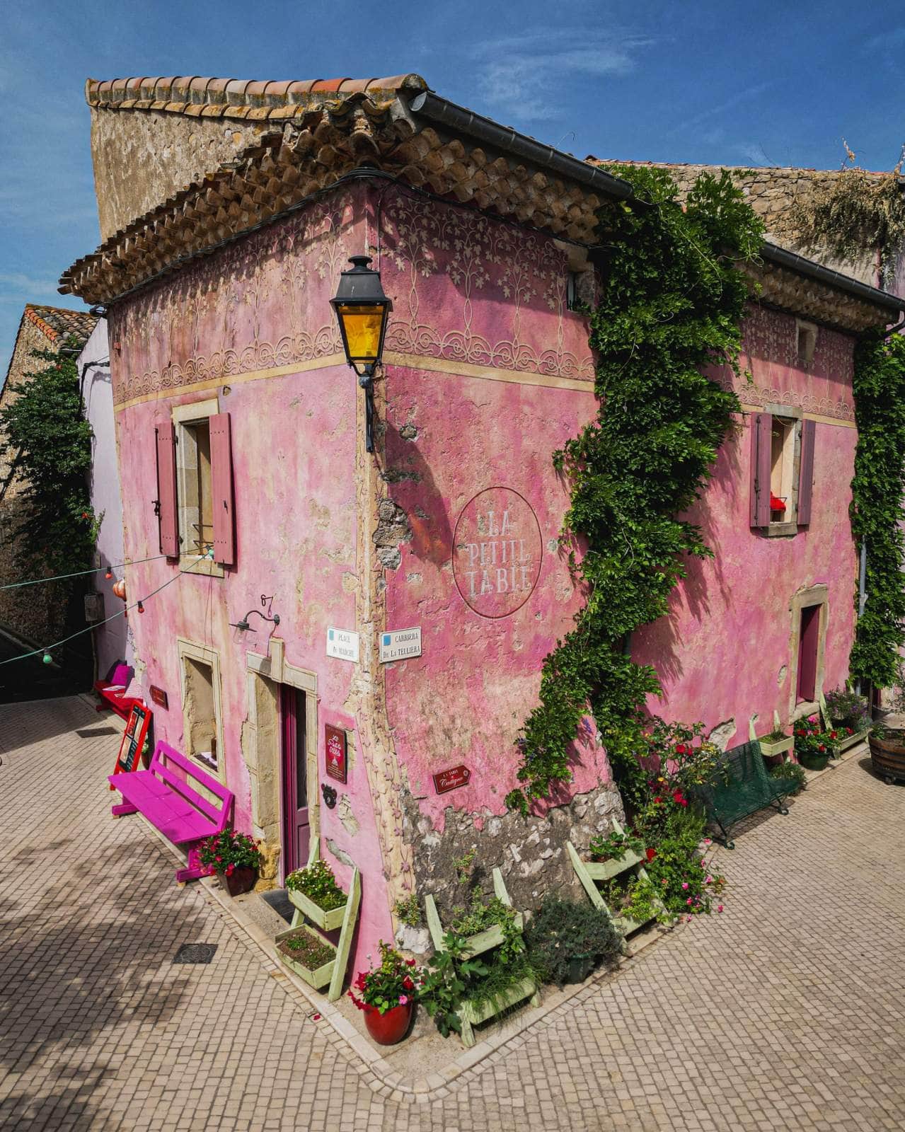 Château & Village Castigno