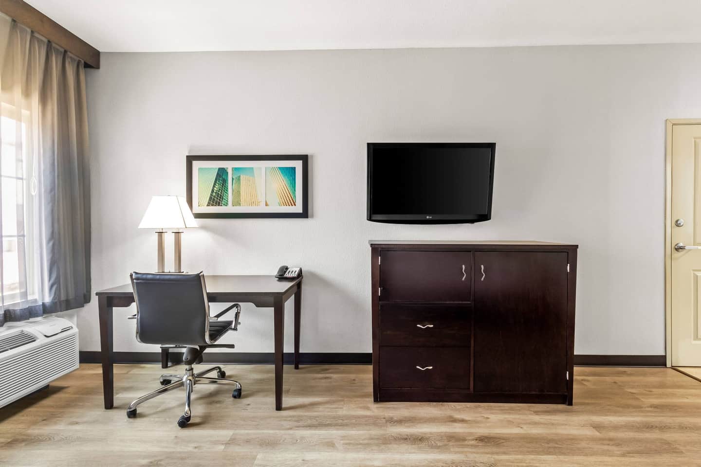 La Quinta Inn & Suites by Wyndham Houston Energy Corridor