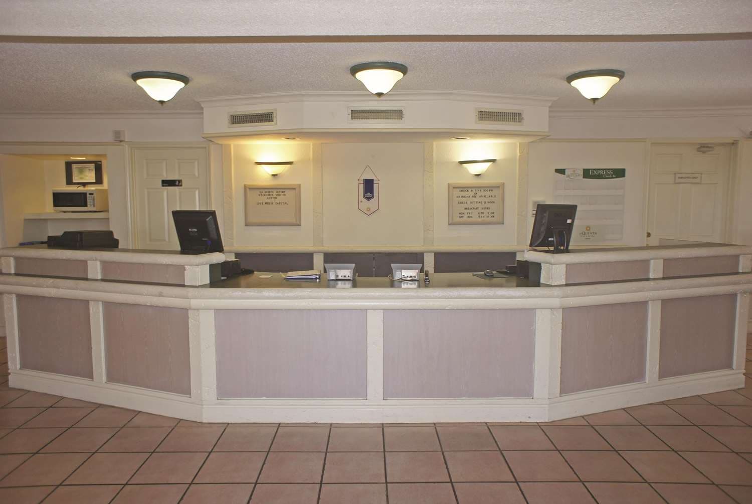 La Quinta Inn by Wyndham Austin Oltorf