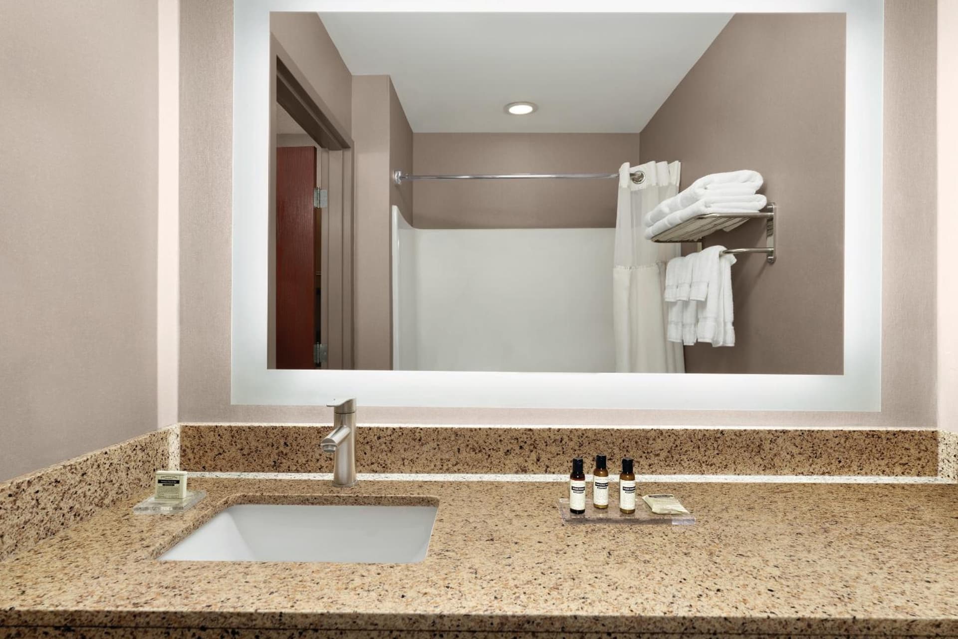Lancaster Suites
