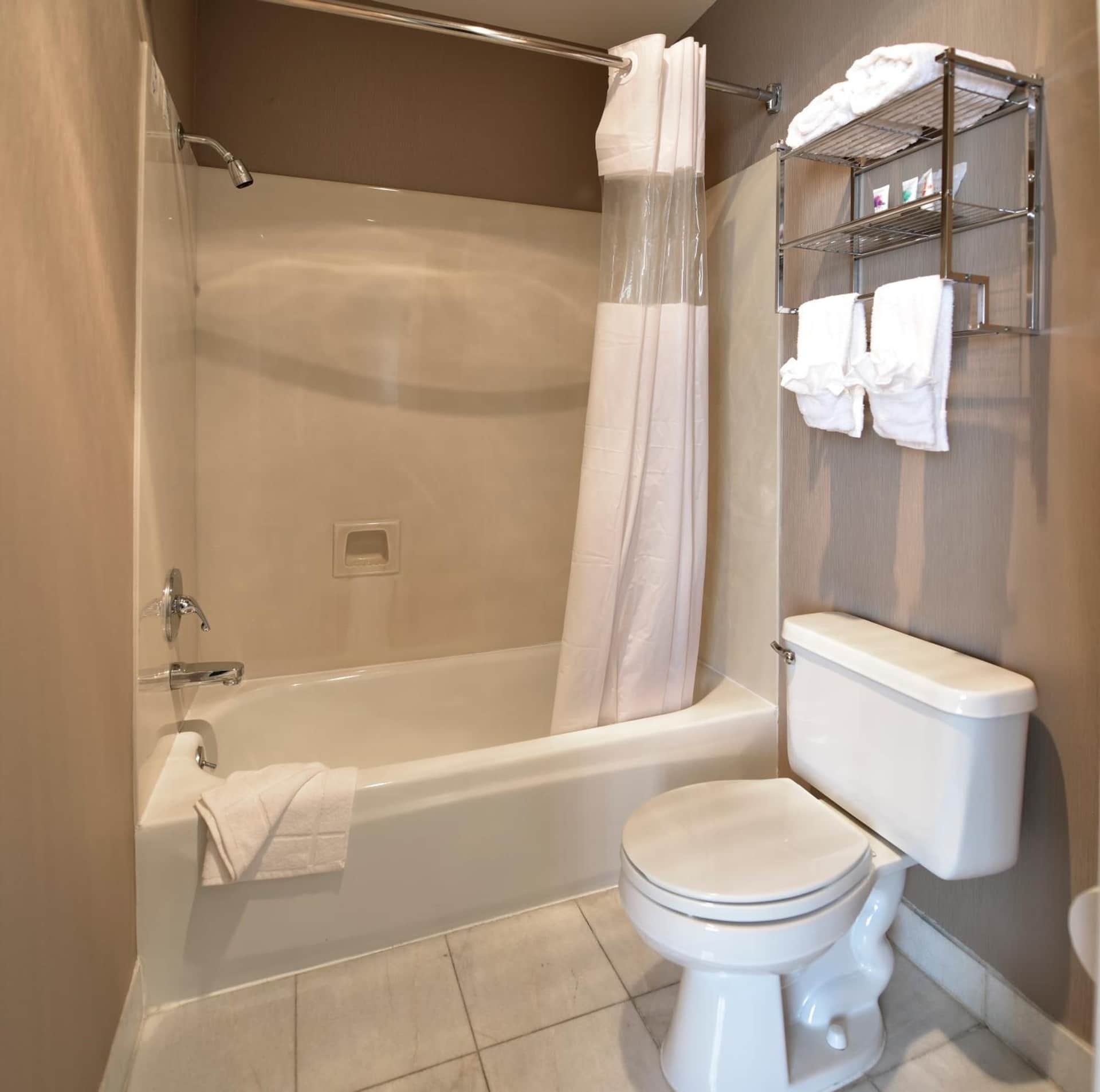 City Center Inn & Suites