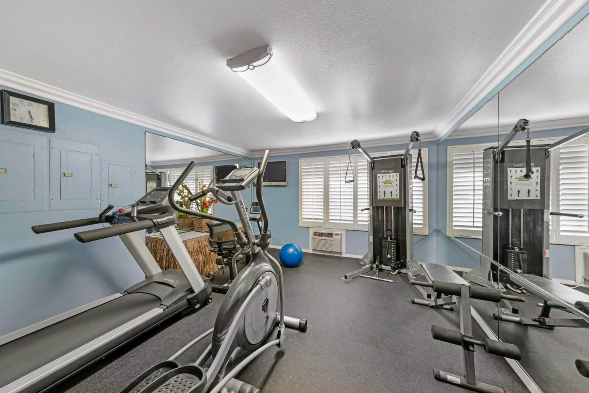 Best Western Harbour Inn & Suites Huntington - Sunset Beach
