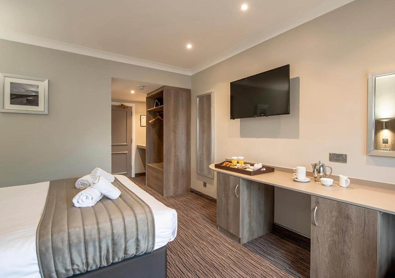 Hogs Back Hotel & Spa Nr Farnham