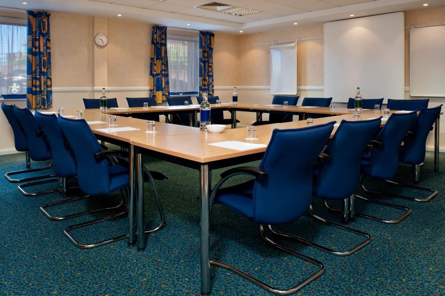 Holiday Inn Express - Swansea - East