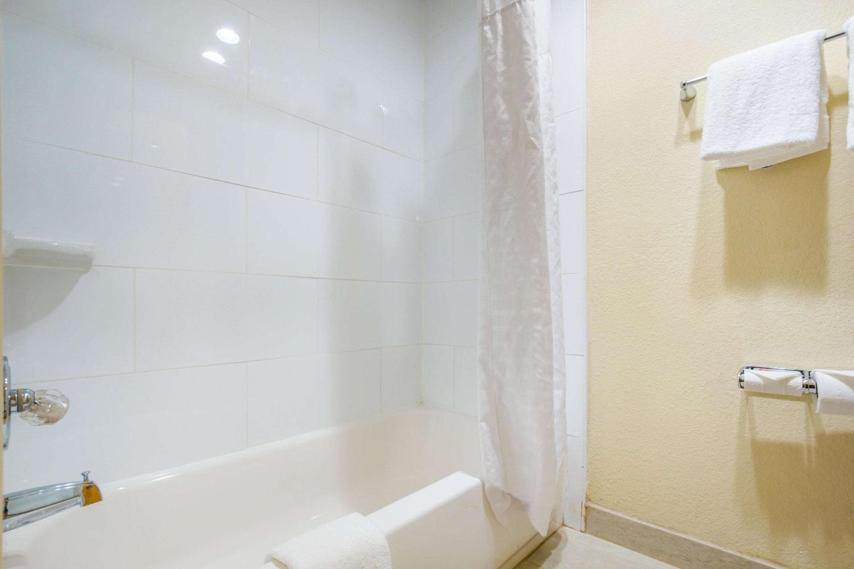 Quality Inn & Suite Florence - Cincinnati South