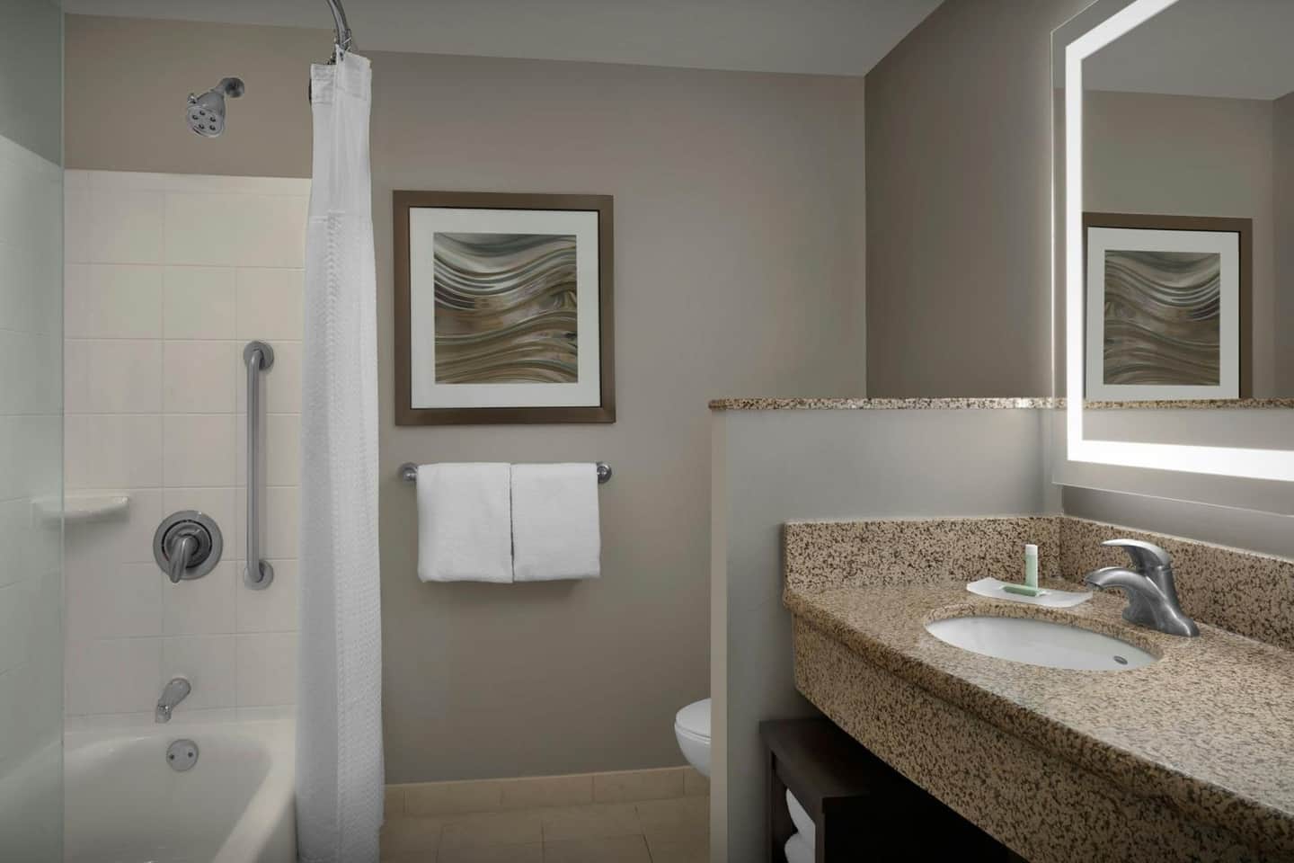 Courtyard by Marriott Greensboro Airport