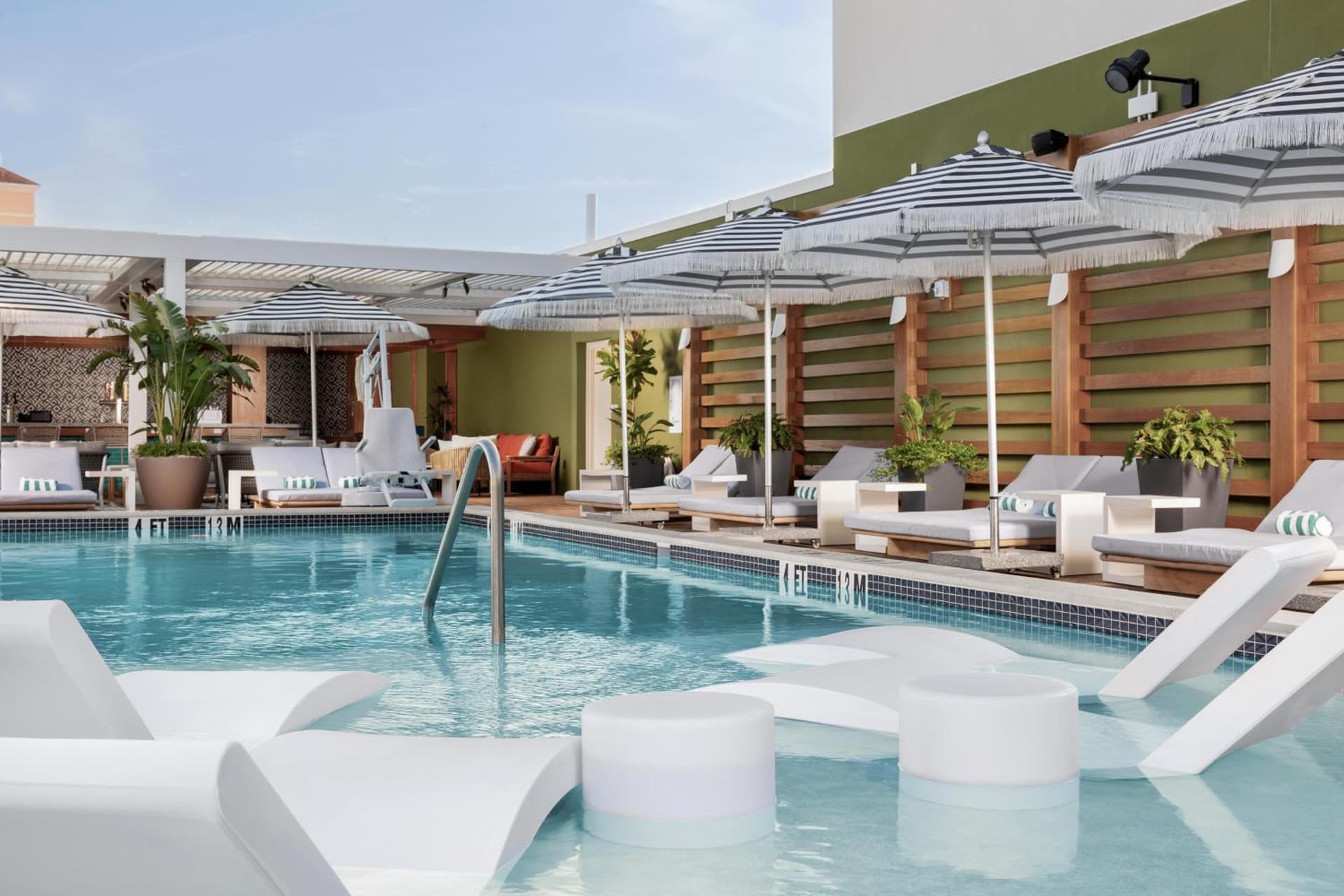 The Hiatus Clearwater Beach, Curio Collection by Hilton