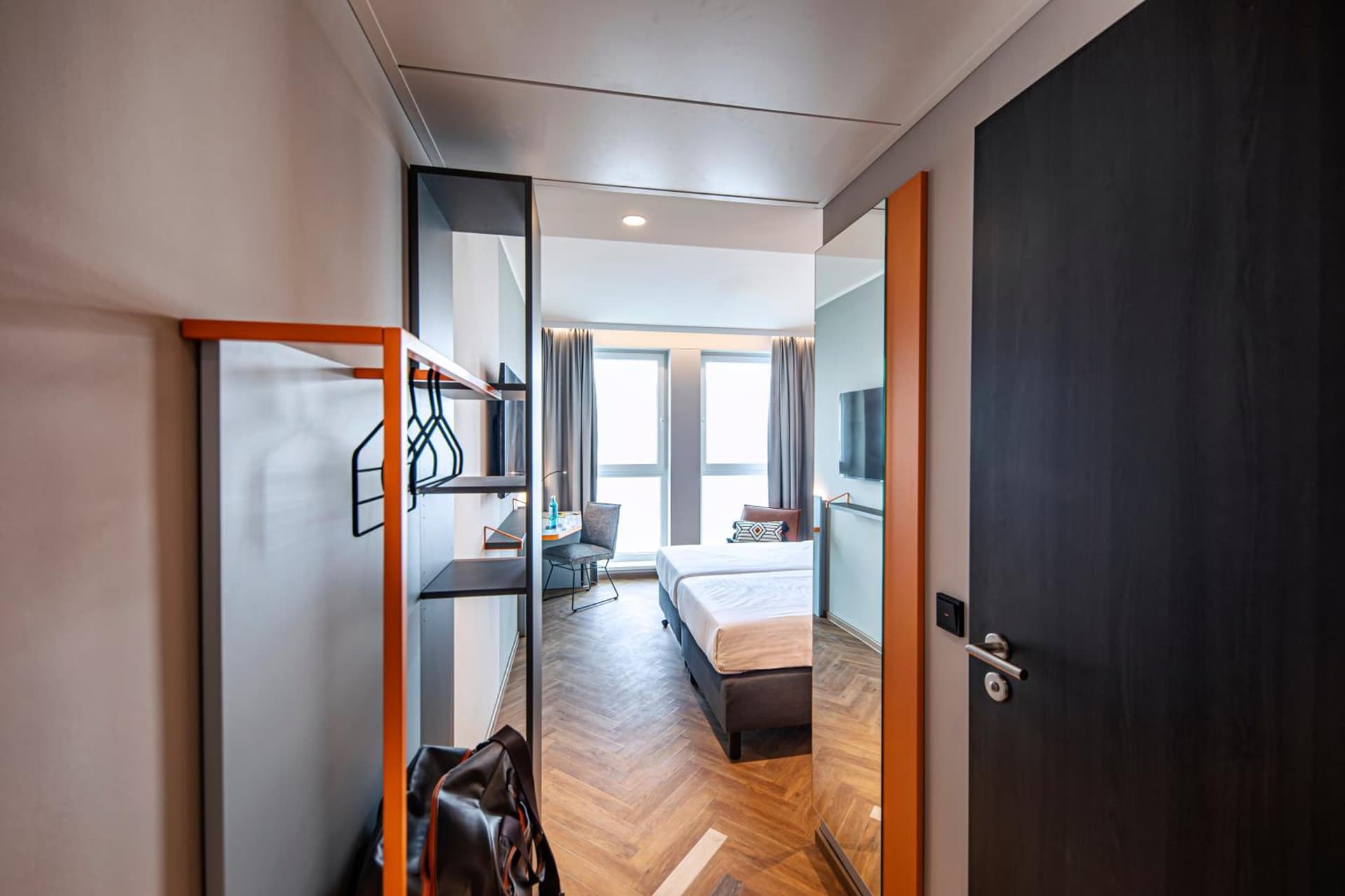 LOGINN Hotel Köln Airport