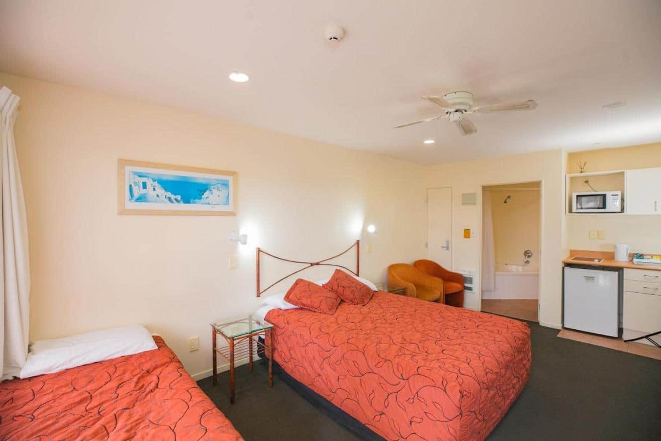 Albany Executive Motor Inn