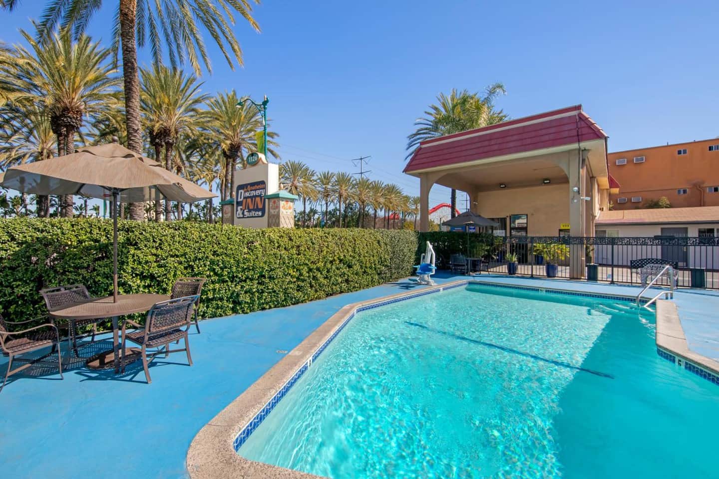 Anaheim Discovery Inn & Suites At The Park