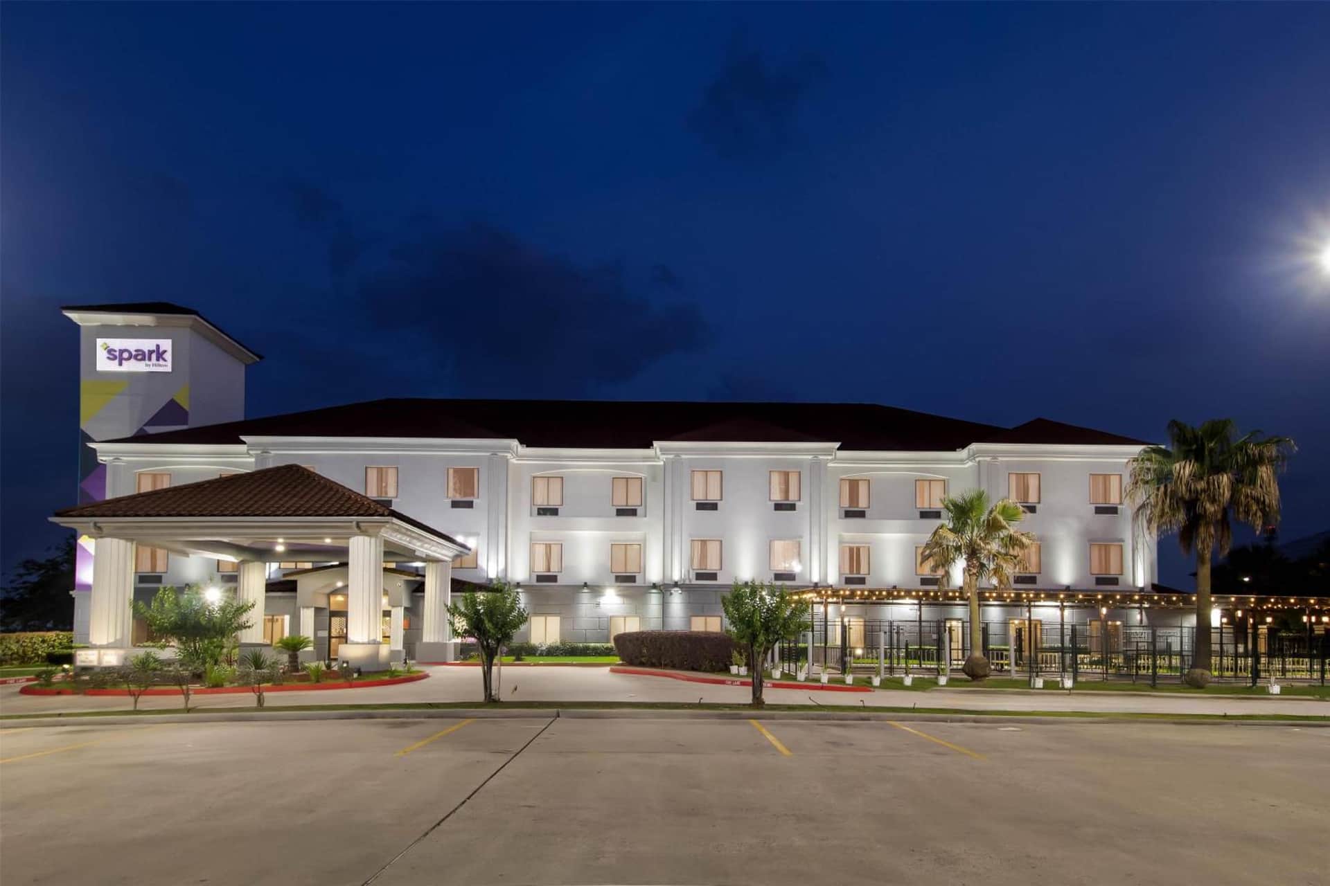 Spark by Hilton Houston Hobby Airport