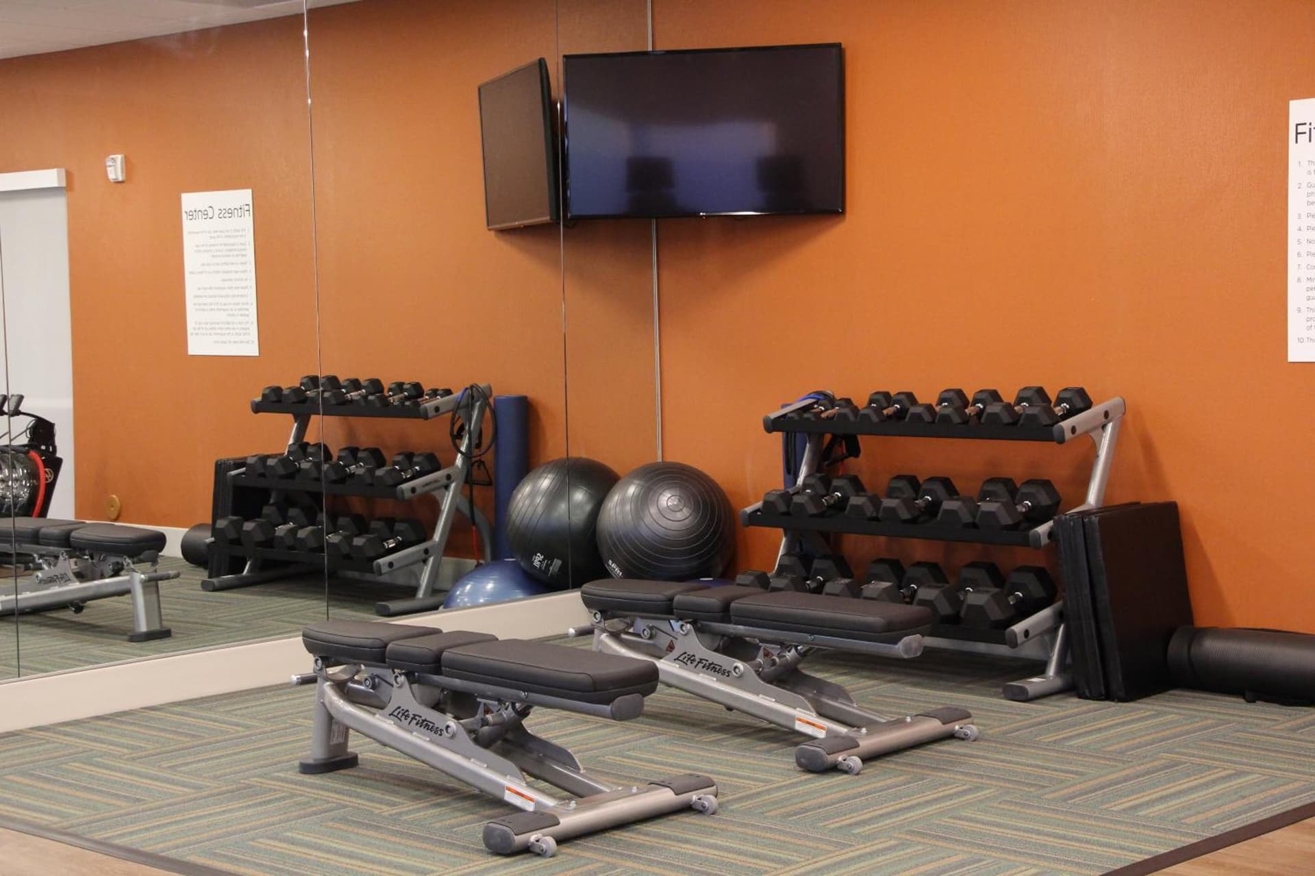 Holiday Inn Express & Suites - Phoenix - Airport North
