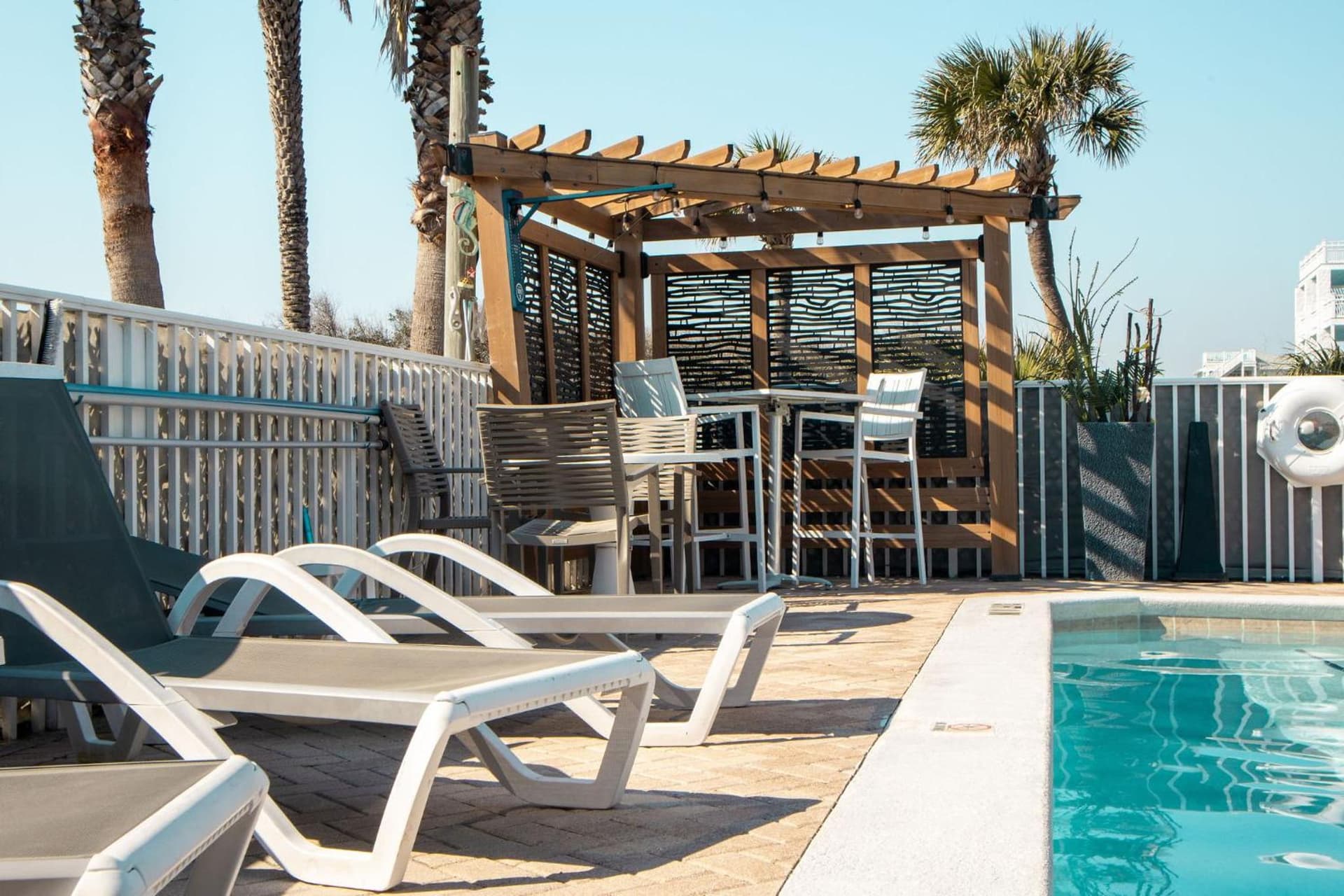 Ocean Sands Beach Boutique Inn NC