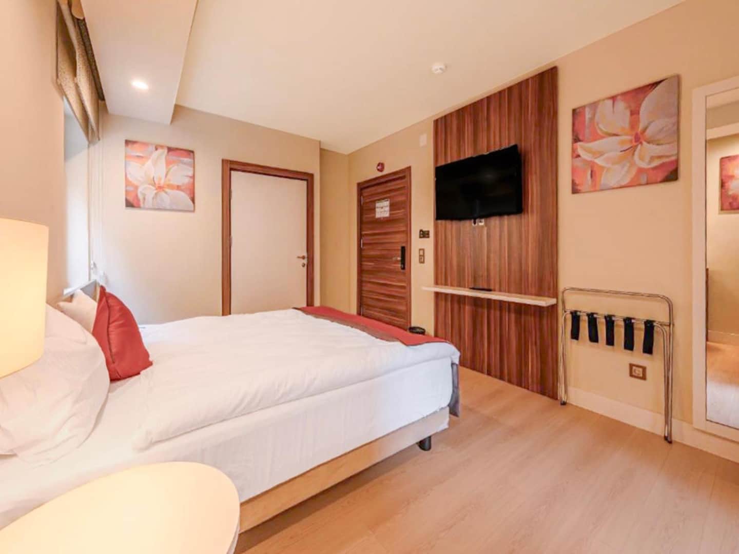 Sunday Schwarzbachtal Hideaway Resort