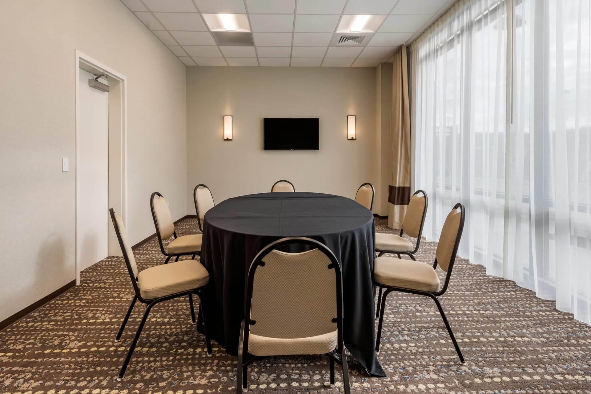 Comfort Inn & Suites Pittsburgh-Northshore