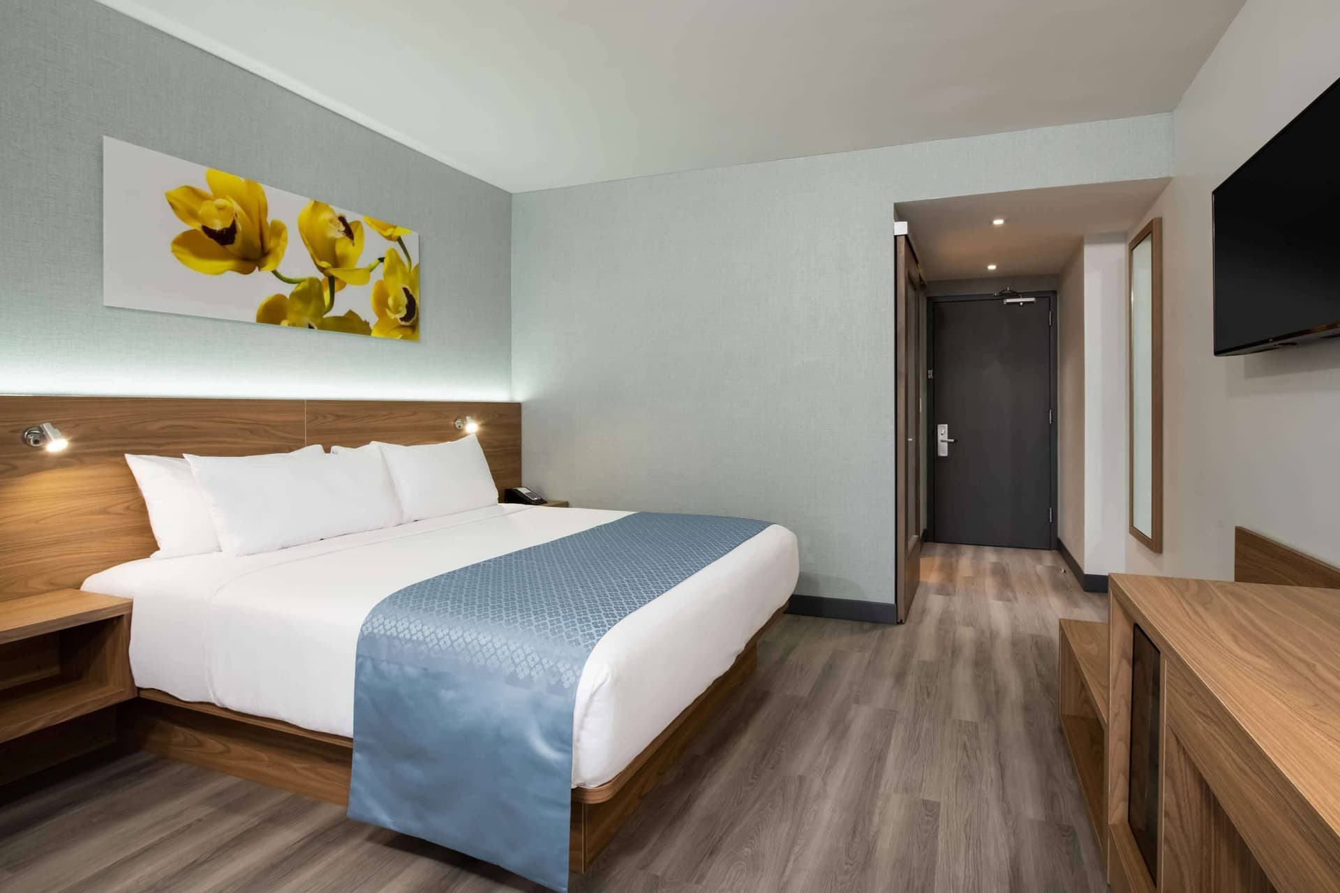 Wingate by Wyndham Long Island City