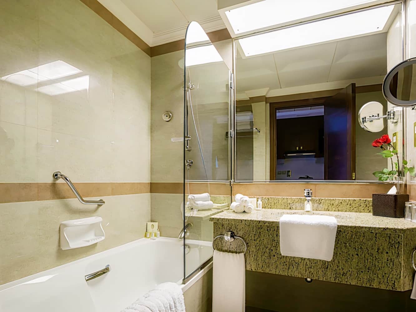 Majlis Grand Mercure Residence Abu Dhabi