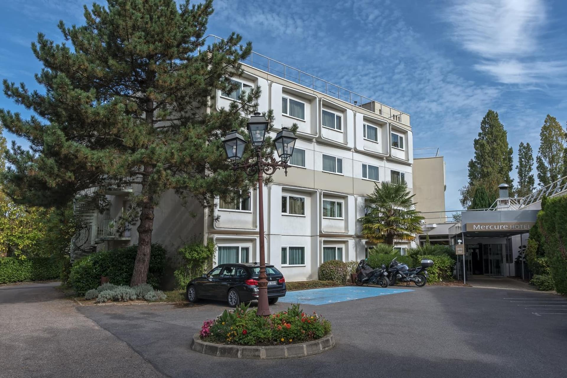 Mercure Paris Sud Les Ulis Courtaboeuf Hotel