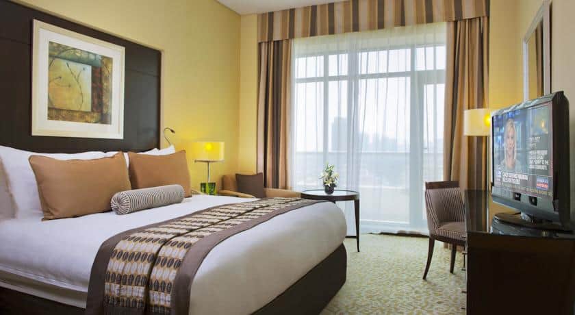 TIME Oak Hotel & Suites
