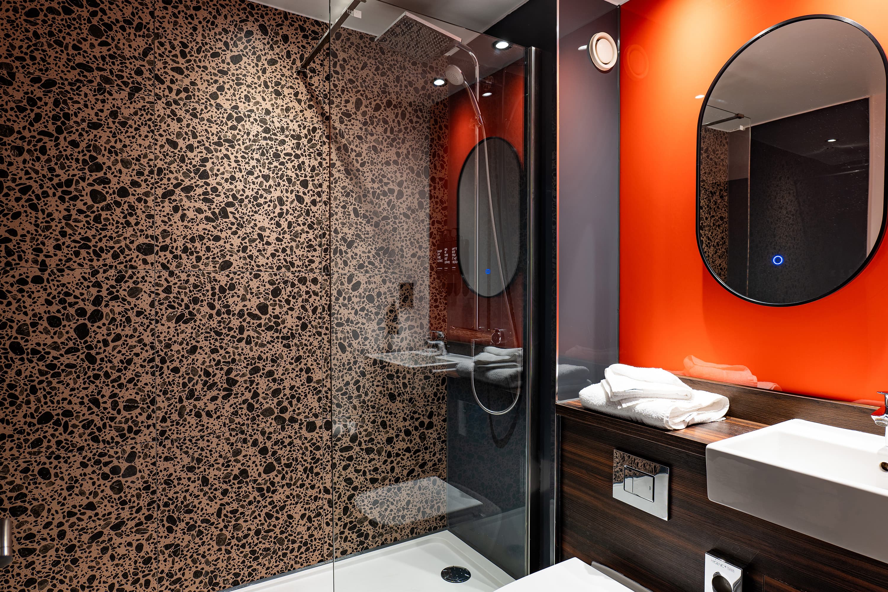 Village Hotel Leeds South