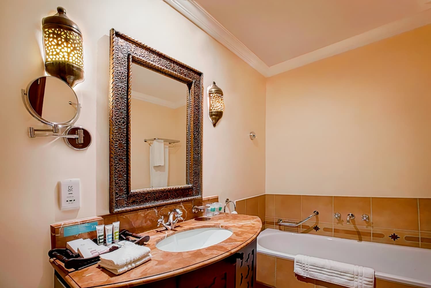 Mercure Grand Hotel Seef - All Suites