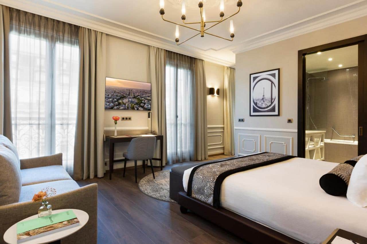 La Clef Tour Eiffel Paris by The Crest Collection