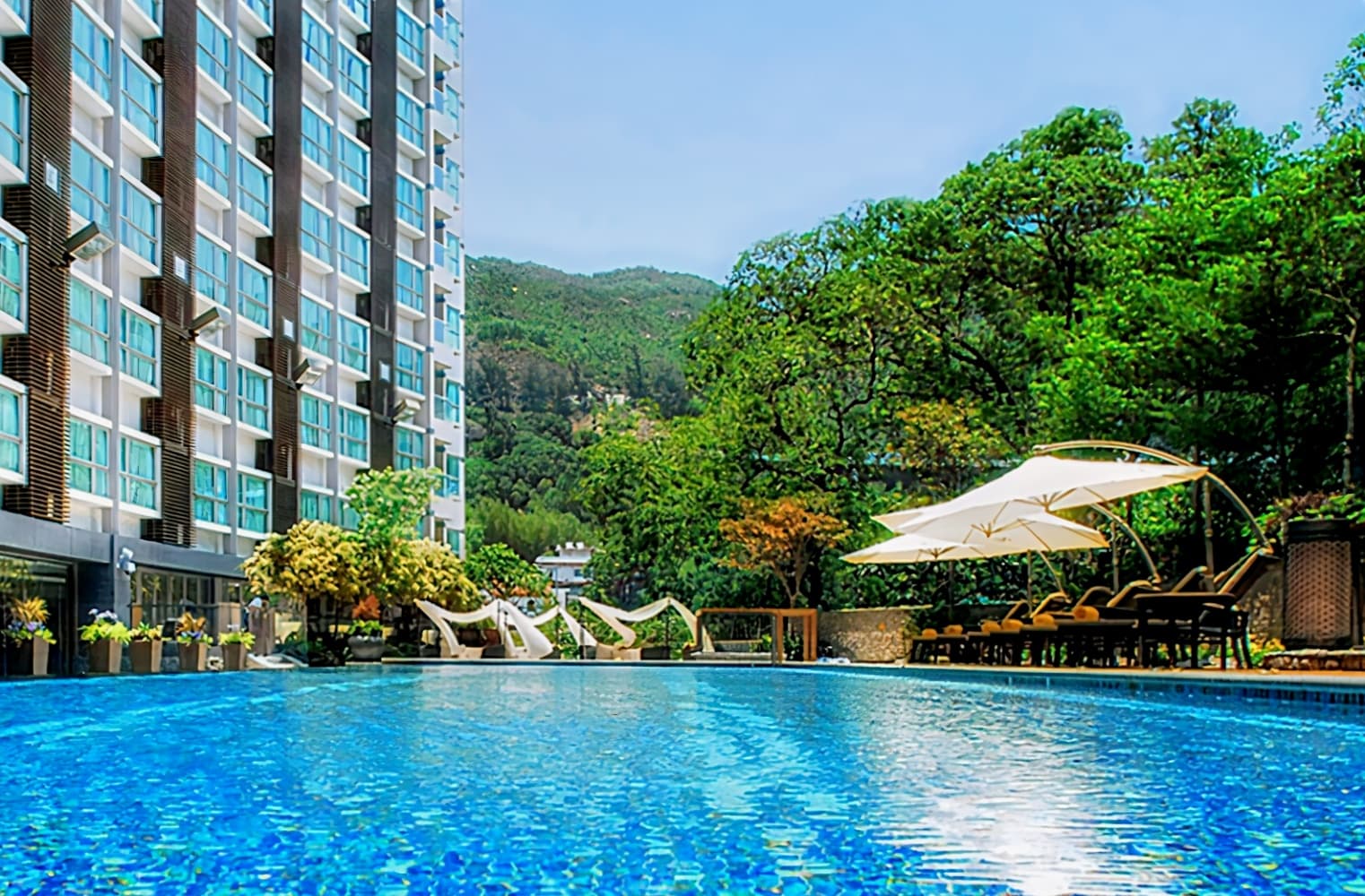 Royal View Hotel